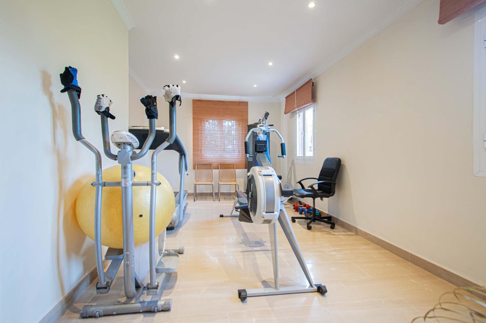 7 sovrum Villa till salu i Tomares med pool garage - 659 000 € (Ref: 9677551)