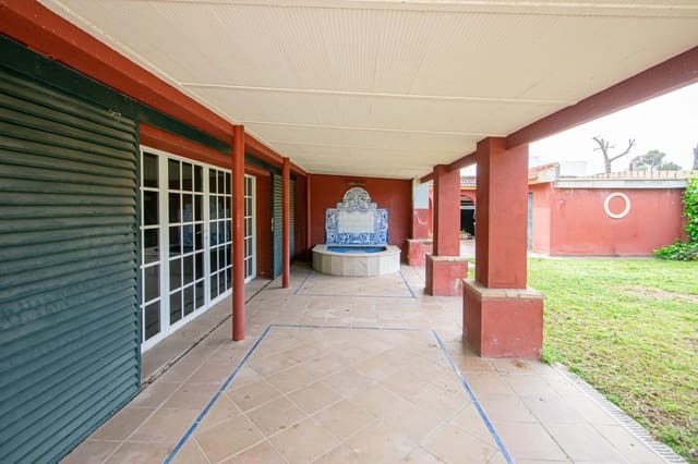 7 sovrum Villa till salu i Tomares med pool garage - 659 000 € (Ref: 9677551)