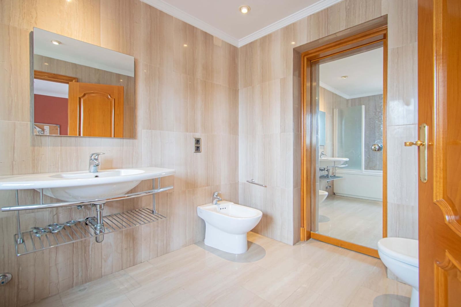 7 slaapkamer Villa te koop in Tomares met zwembad garage - € 725.000 (Ref: 9677551)