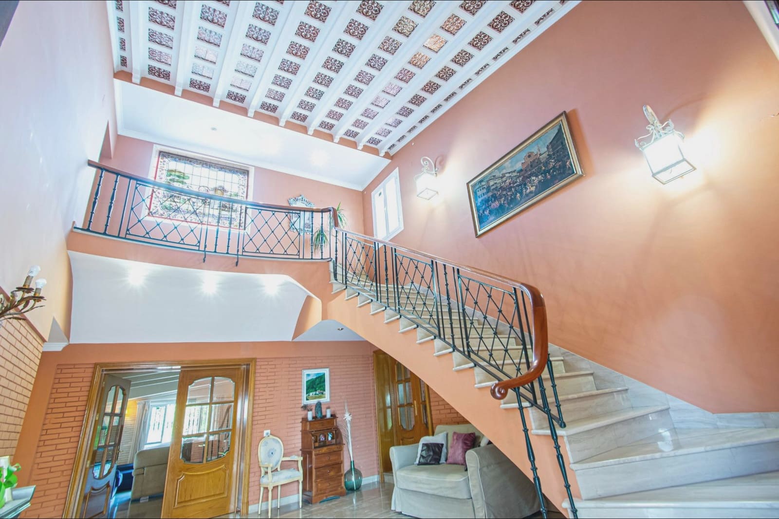 7 slaapkamer Villa te koop in Tomares met zwembad garage - € 725.000 (Ref: 9677551)