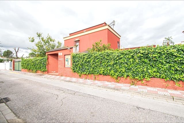 7 Zimmer Villa zu verkaufen in Tomares mit Pool Garage - 725.000 € (Ref: 9677551)
