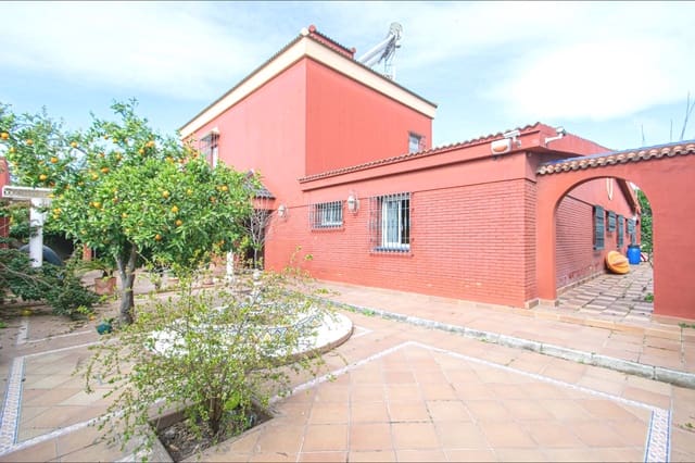 7 Zimmer Villa zu verkaufen in Tomares mit Pool Garage - 725.000 € (Ref: 9677551)