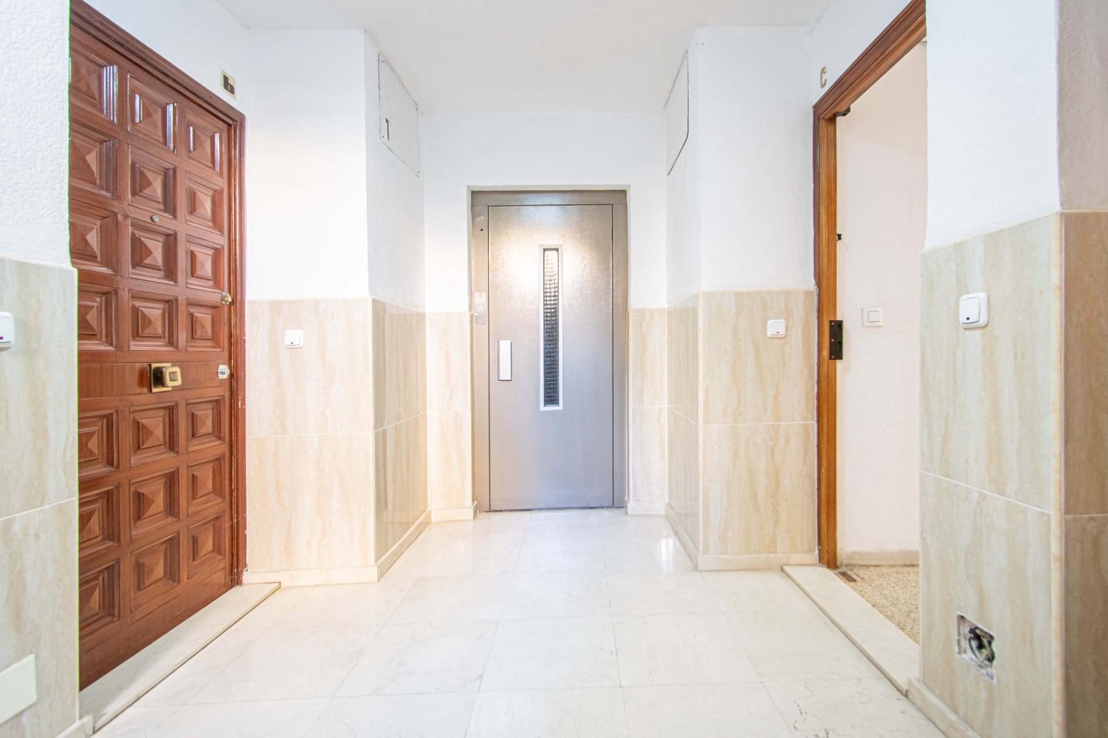 3 Zimmer Wohnung zu verkaufen in Sevilla Stadt - 174.900 € (Ref: 9677554)