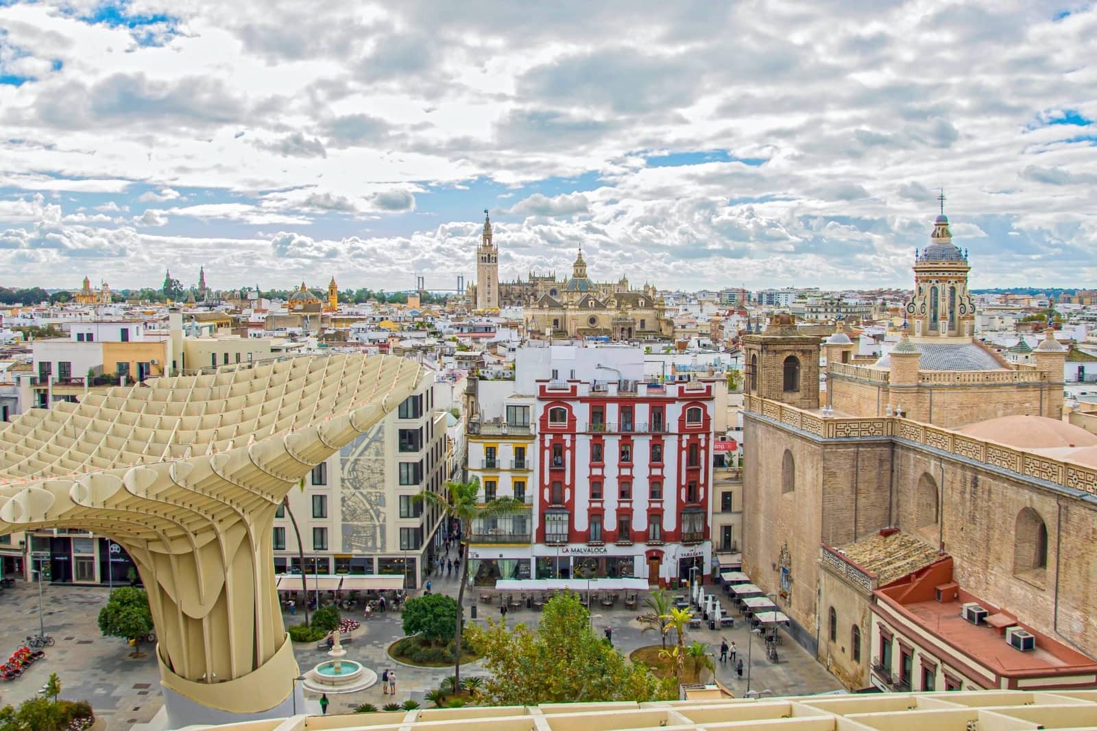 2 bedroom Flat for sale in Seville city - € 310,000 (Ref: 9679921)