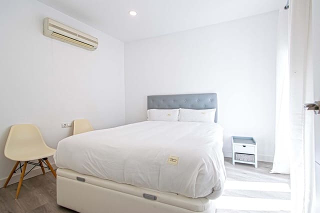 2 sovrum Lägenhet till salu i Sevilla stad - 295 000 € (Ref: 9679921)