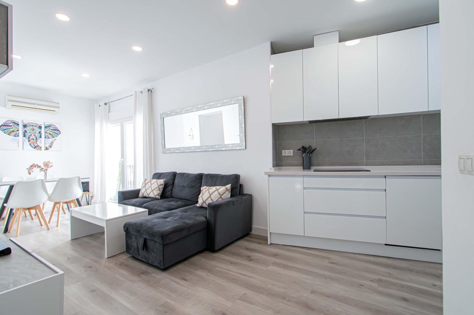 2 bedroom Flat for sale in Seville city - € 295,000 (Ref: 9679921)