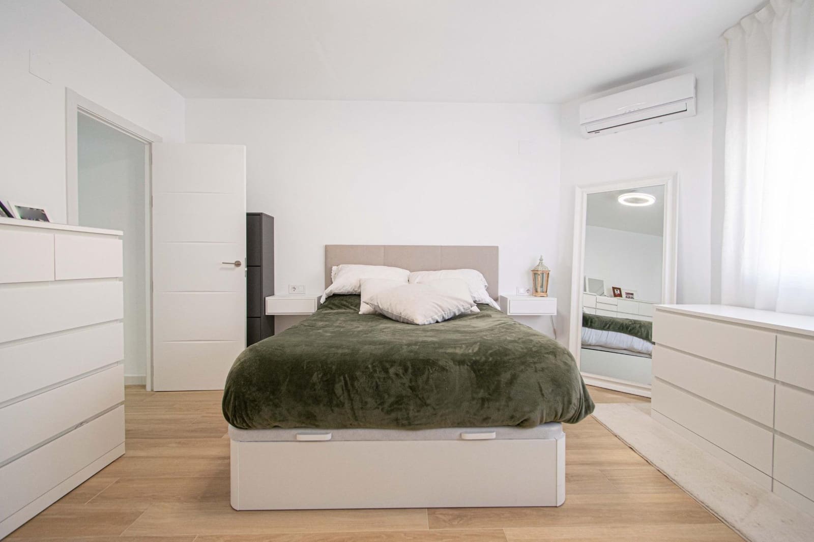 3 Zimmer Wohnung zu verkaufen in Sevilla Stadt - 210.000 € (Ref: 9679923)