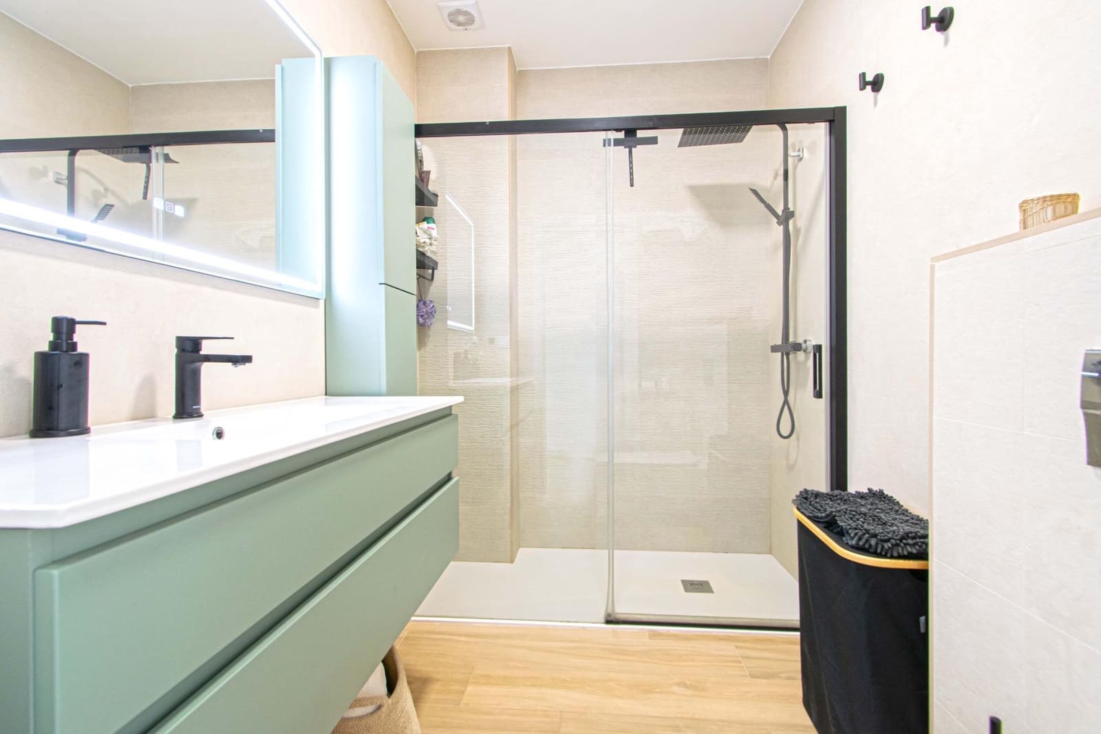 3 Zimmer Wohnung zu verkaufen in Sevilla Stadt - 210.000 € (Ref: 9679923)