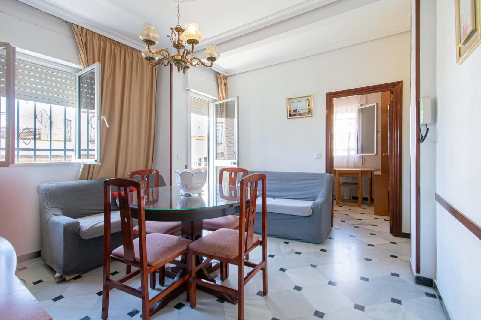 3 bedroom Flat for sale in Seville city - € 198,000 (Ref: 9679924)