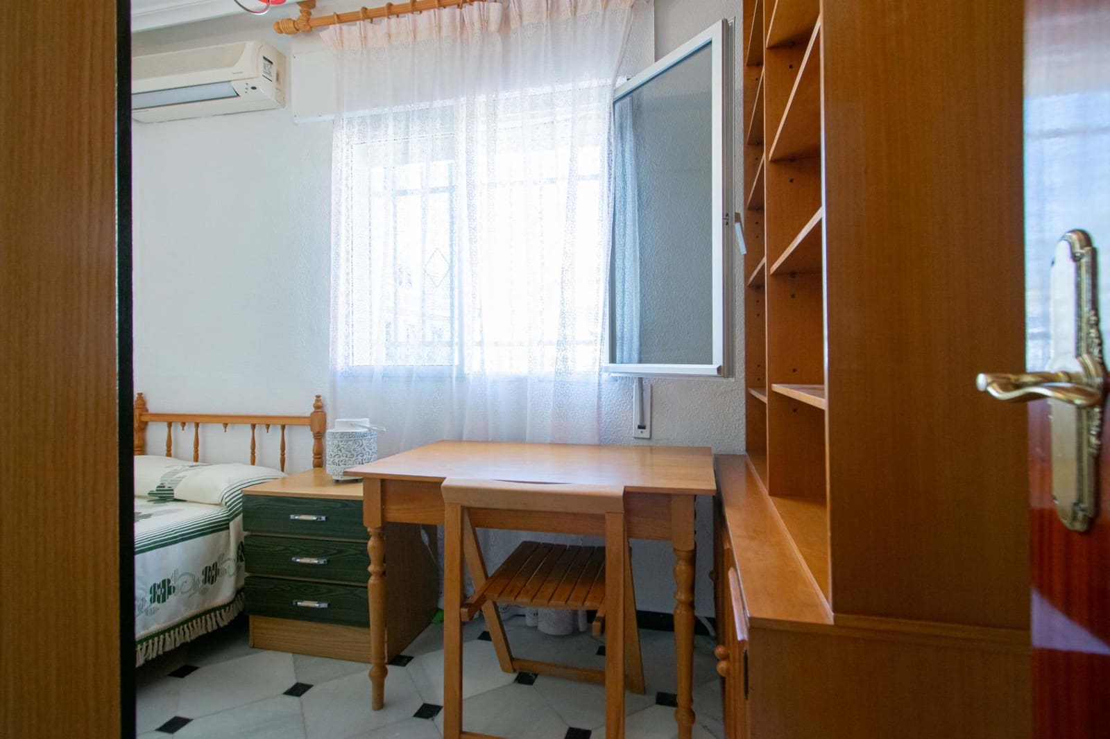 3 bedroom Flat for sale in Seville city - € 198,000 (Ref: 9679924)