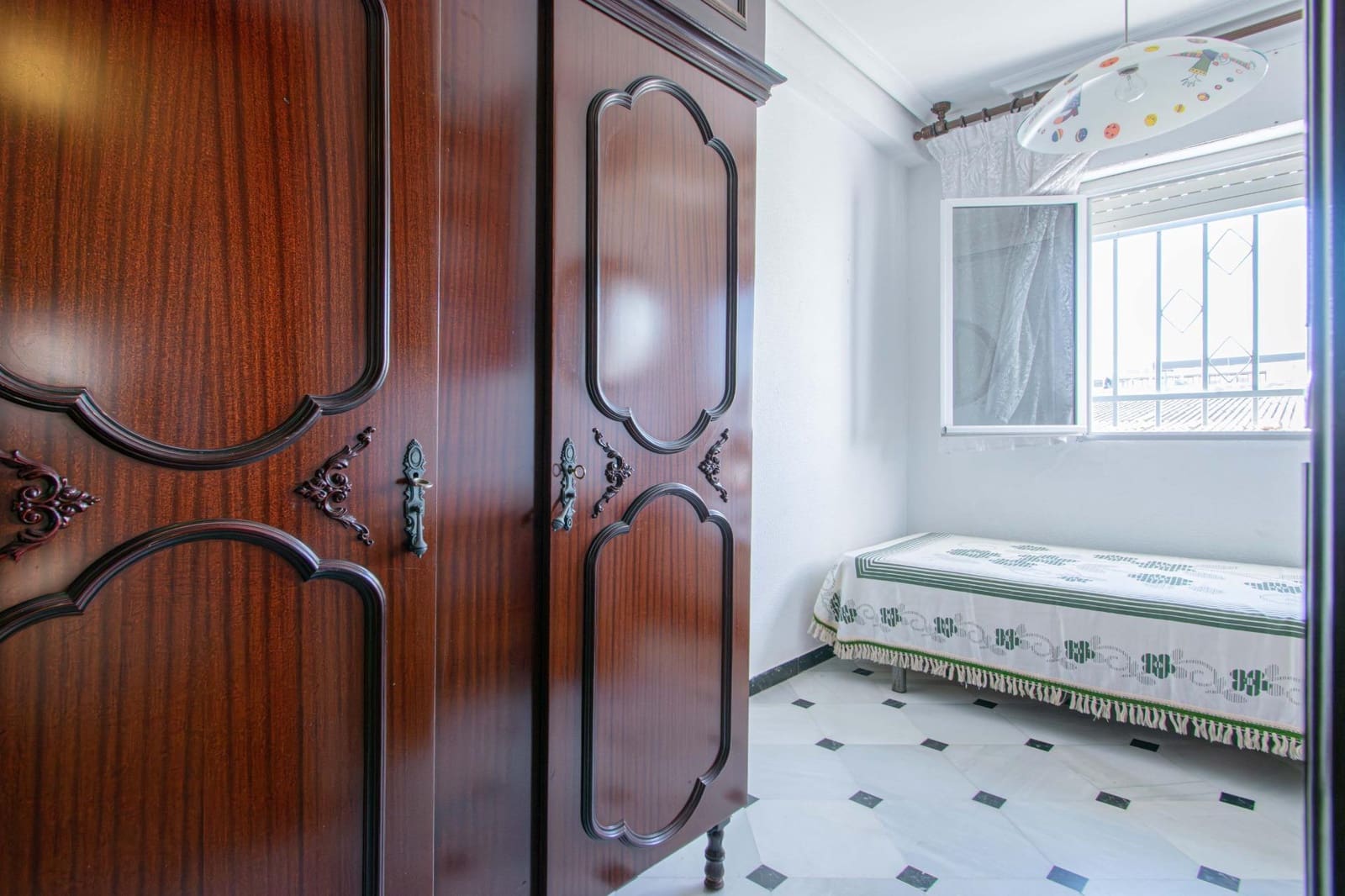 3 bedroom Flat for sale in Seville city - € 198,000 (Ref: 9679924)