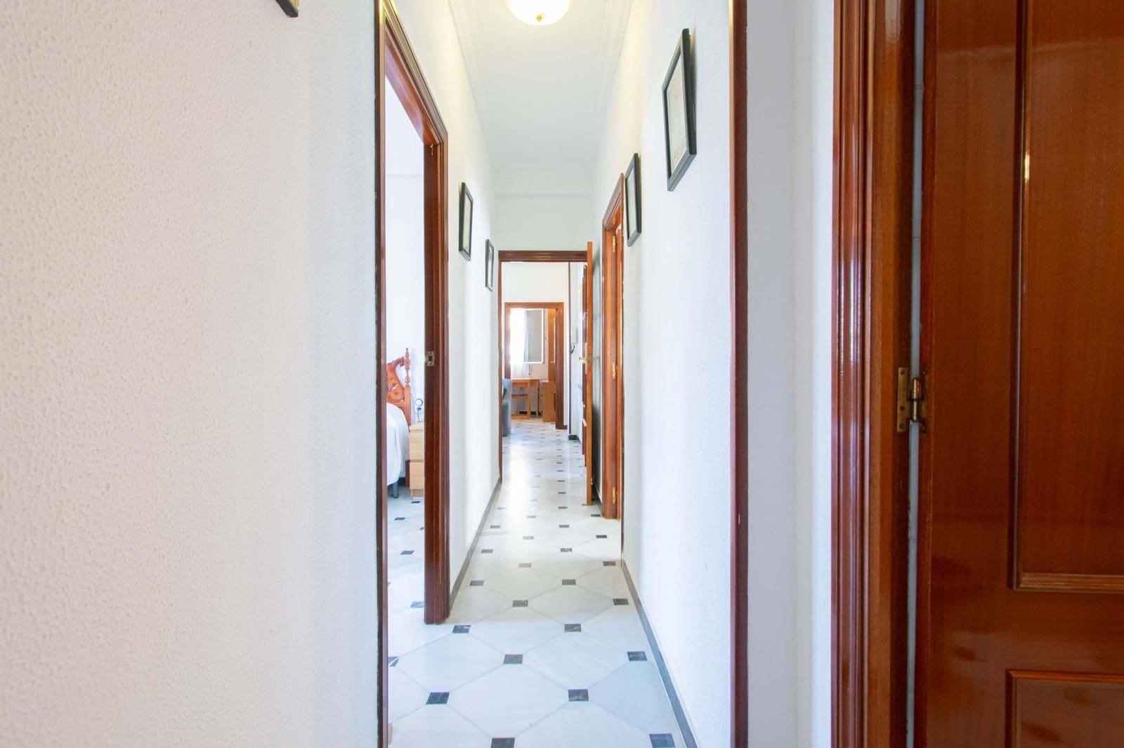 3 bedroom Flat for sale in Seville city - € 198,000 (Ref: 9679924)