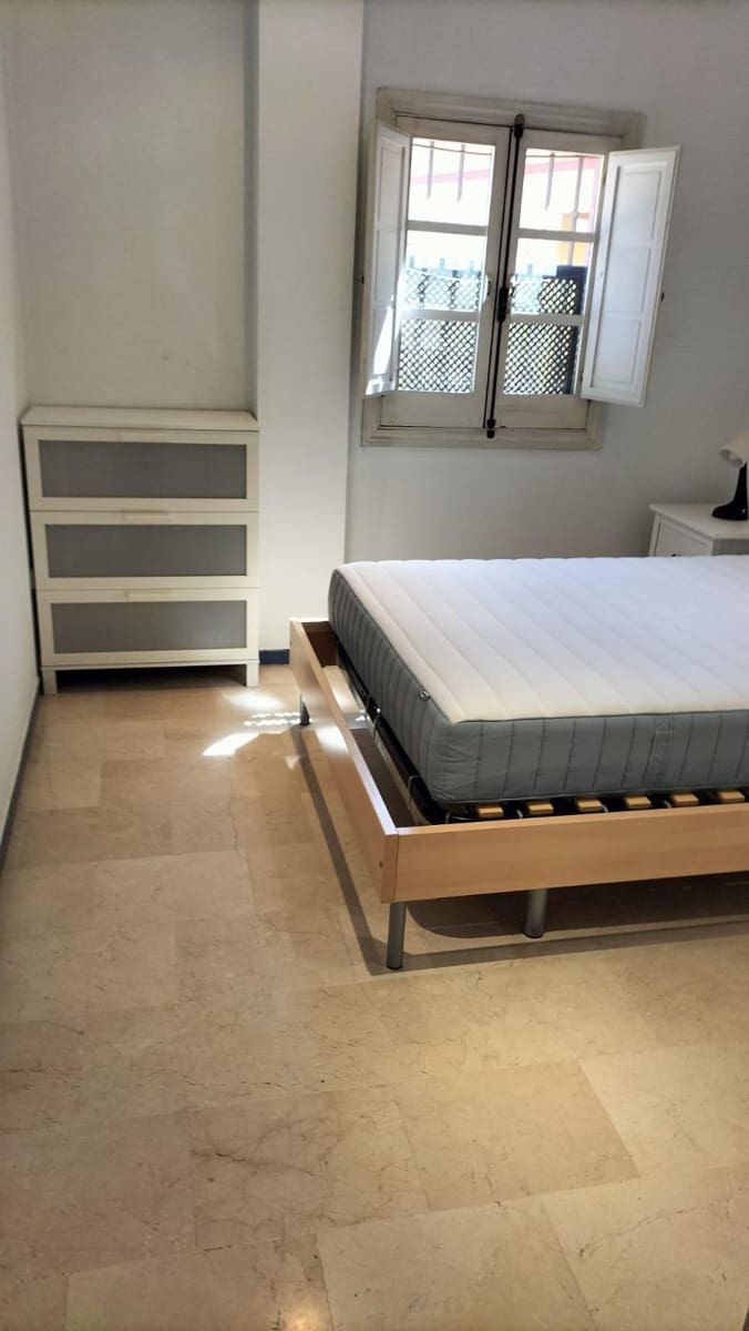 1 slaapkamer Appartement te koop in Sevilla stad - € 235.000 (Ref: 9690671)