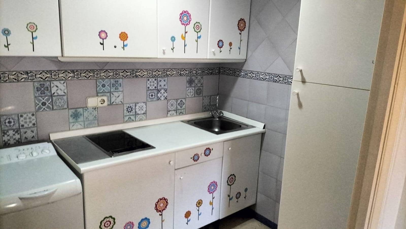 1 slaapkamer Appartement te koop in Sevilla stad - € 235.000 (Ref: 9690671)