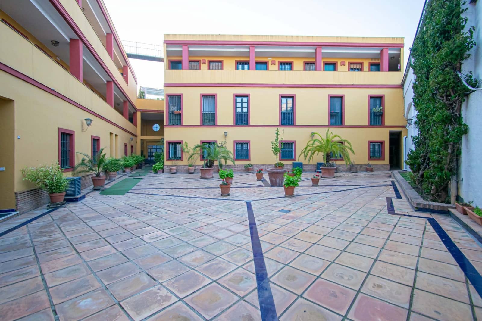 1 bedroom Apartment for sale in Seville city - € 235,000 (Ref: 9690671)