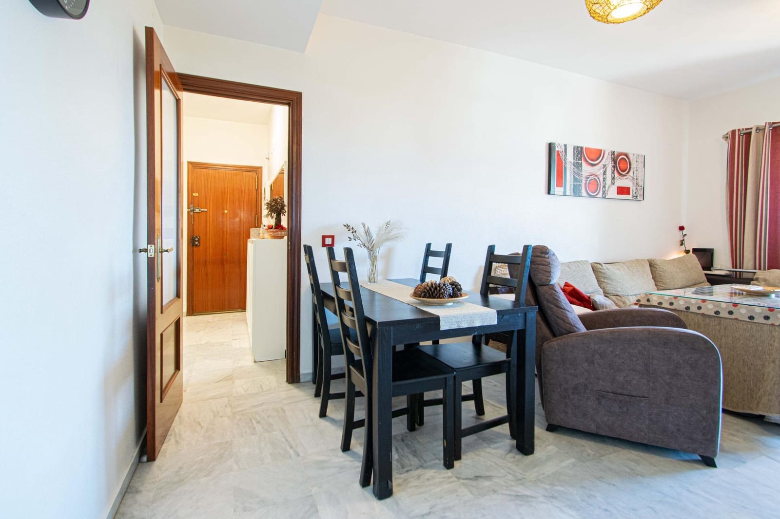 3 bedroom Flat for sale in Seville city with garage - € 250,000 (Ref: 9690673)