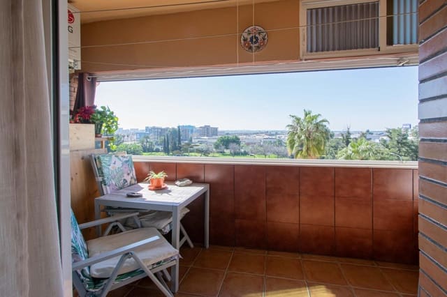 3 bedroom Flat for sale in Seville city with garage - € 250,000 (Ref: 9690673)