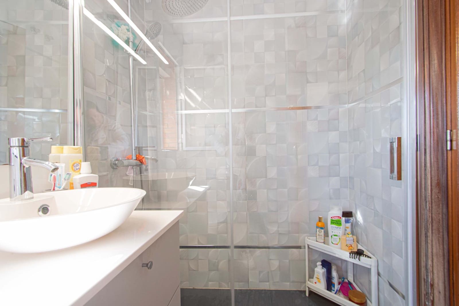 3 bedroom Flat for sale in Seville city with garage - € 250,000 (Ref: 9690673)