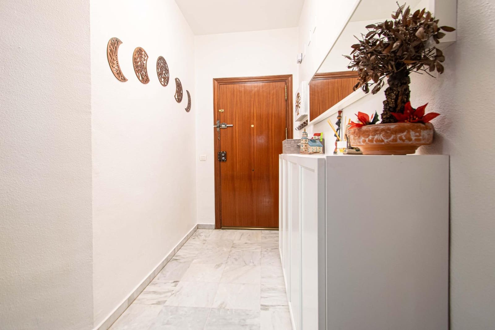 3 bedroom Flat for sale in Seville city with garage - € 250,000 (Ref: 9690673)