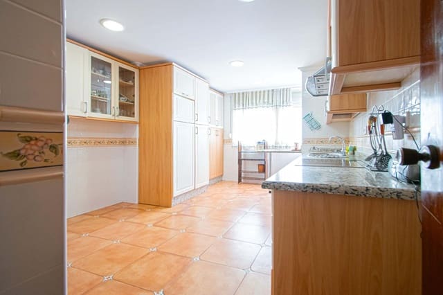 4 Zimmer Wohnung zu verkaufen in Nervión, Sevilla Stadt - 570.000 € (Ref: 9695416)
