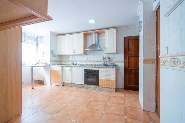 4 Zimmer Wohnung zu verkaufen in Nervión, Sevilla Stadt - 570.000 € (Ref: 9695416)