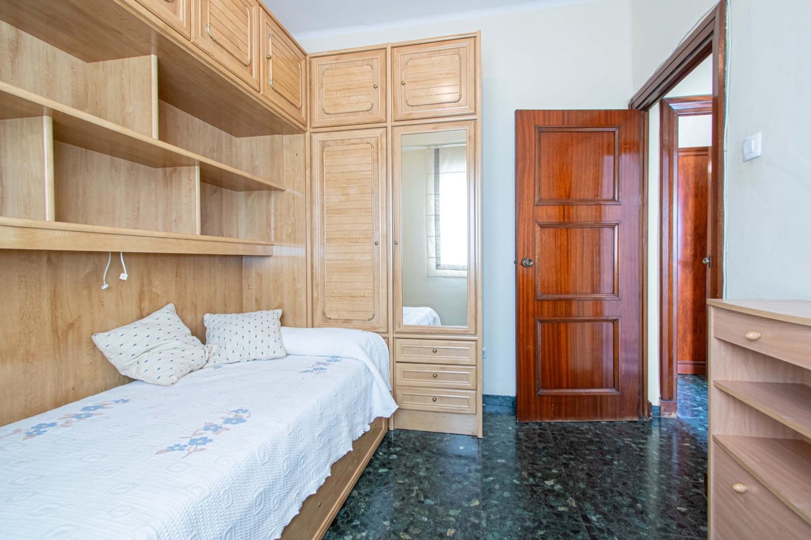 4 Zimmer Wohnung zu verkaufen in Sevilla Stadt - 570.000 € (Ref: 9695416)