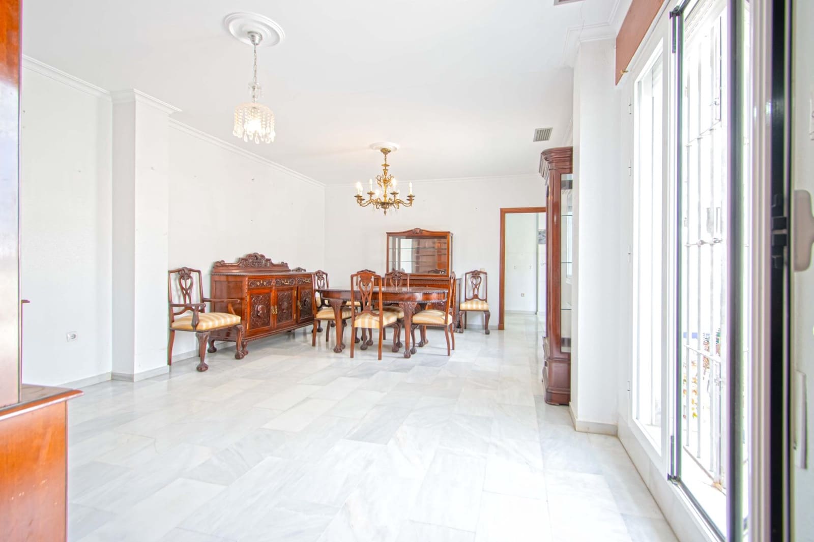 3 sypialnia Mieszkanie na sprzedaż w Miasto Sewilla z garażem - 460 000 € (Ref: 9701702)