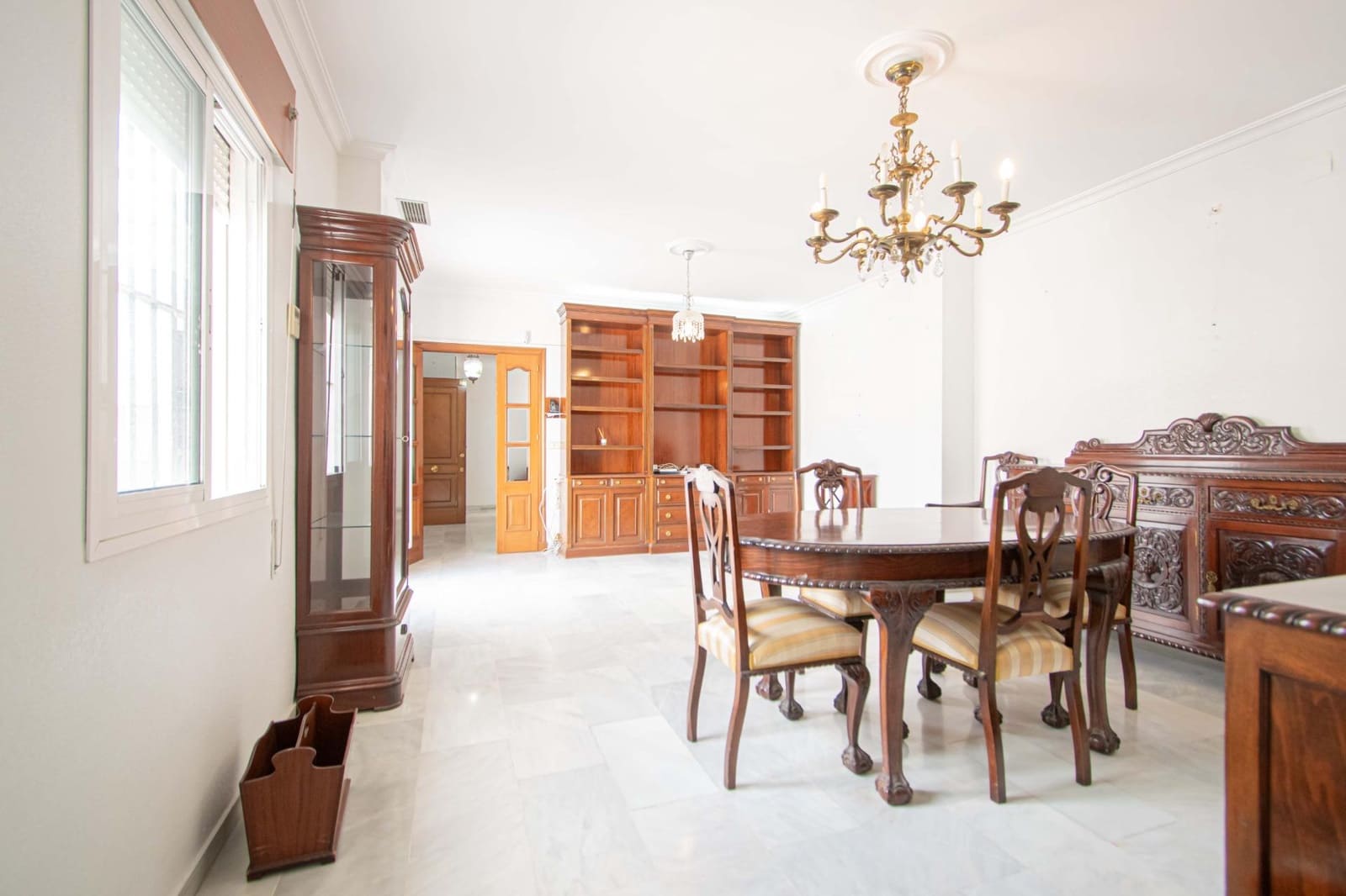 3 sypialnia Mieszkanie na sprzedaż w Miasto Sewilla z garażem - 460 000 € (Ref: 9701702)