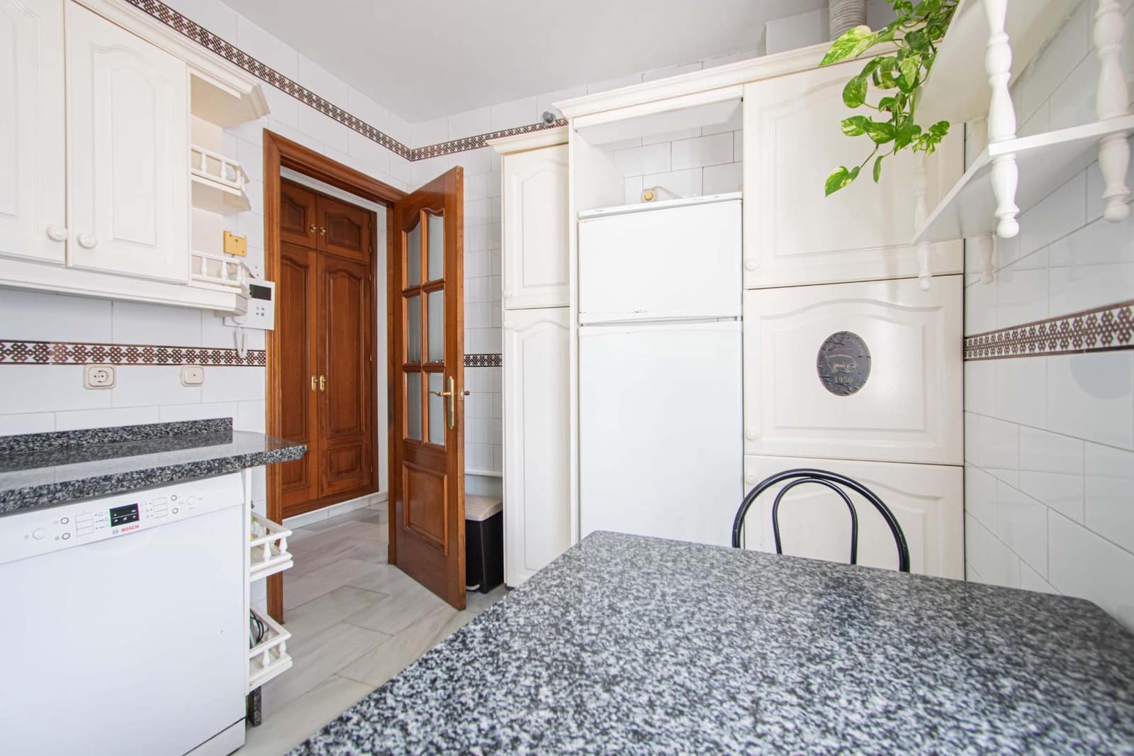 3 sypialnia Mieszkanie na sprzedaż w Miasto Sewilla z garażem - 460 000 € (Ref: 9701702)