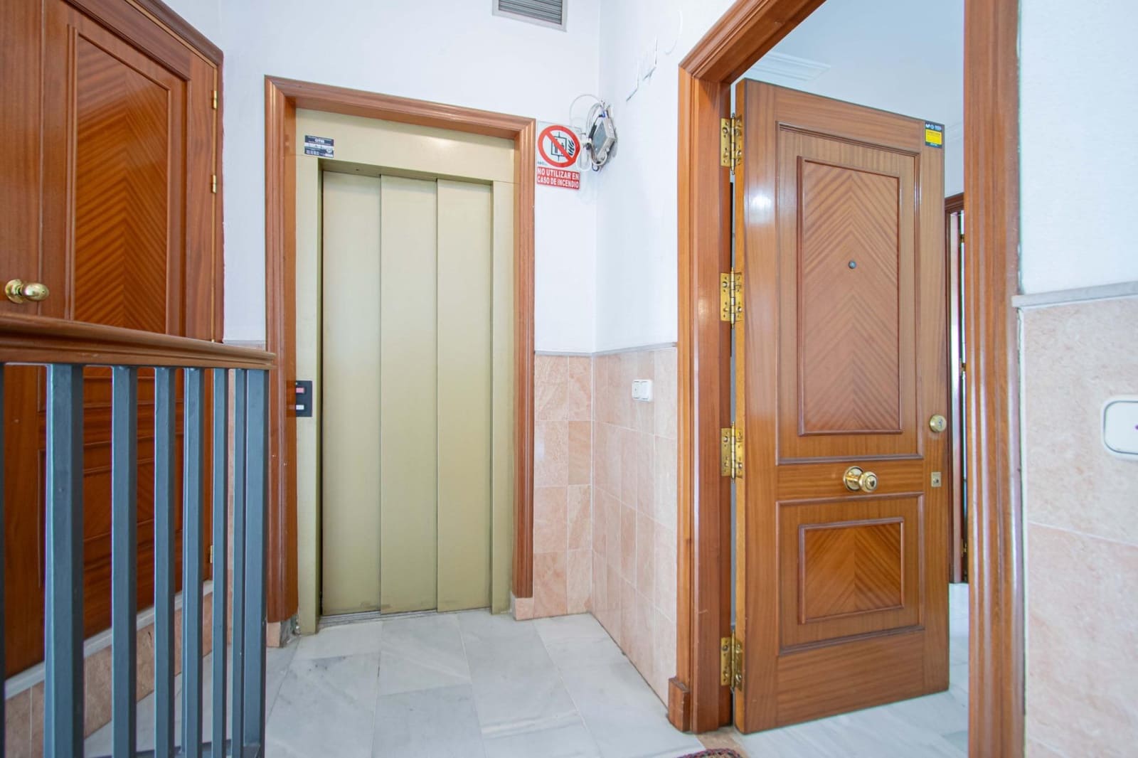 3 sypialnia Mieszkanie na sprzedaż w Miasto Sewilla z garażem - 460 000 € (Ref: 9701702)