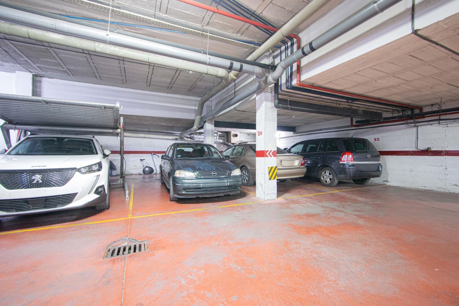 3 sypialnia Mieszkanie na sprzedaż w Miasto Sewilla z garażem - 460 000 € (Ref: 9701702)