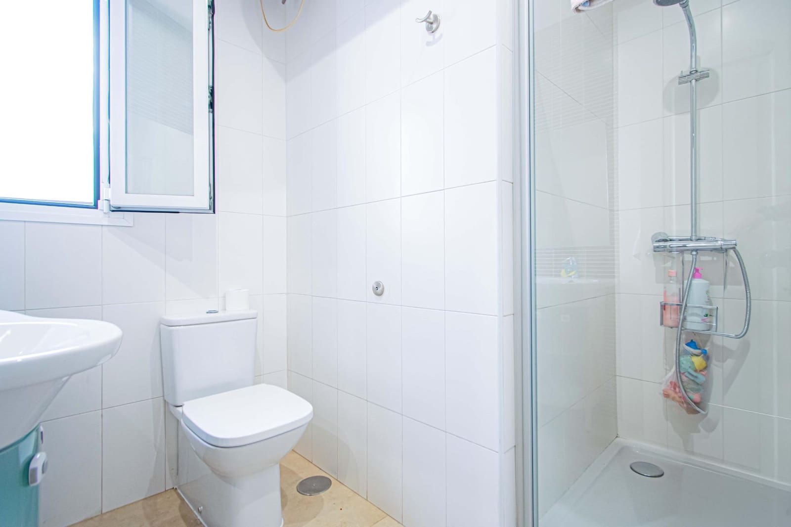 Piso de 3 habitaciones en Sevilla ciudad en venta con garaje - 299.000 € (Ref: 9712043)