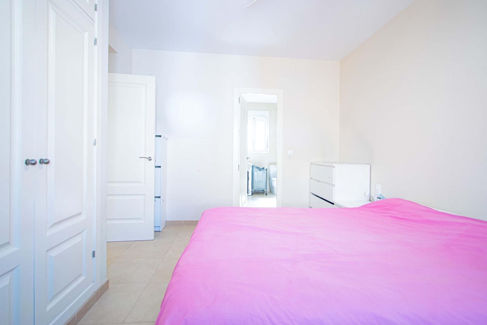 Piso de 3 habitaciones en Sevilla ciudad en venta con garaje - 299.000 € (Ref: 9712043)