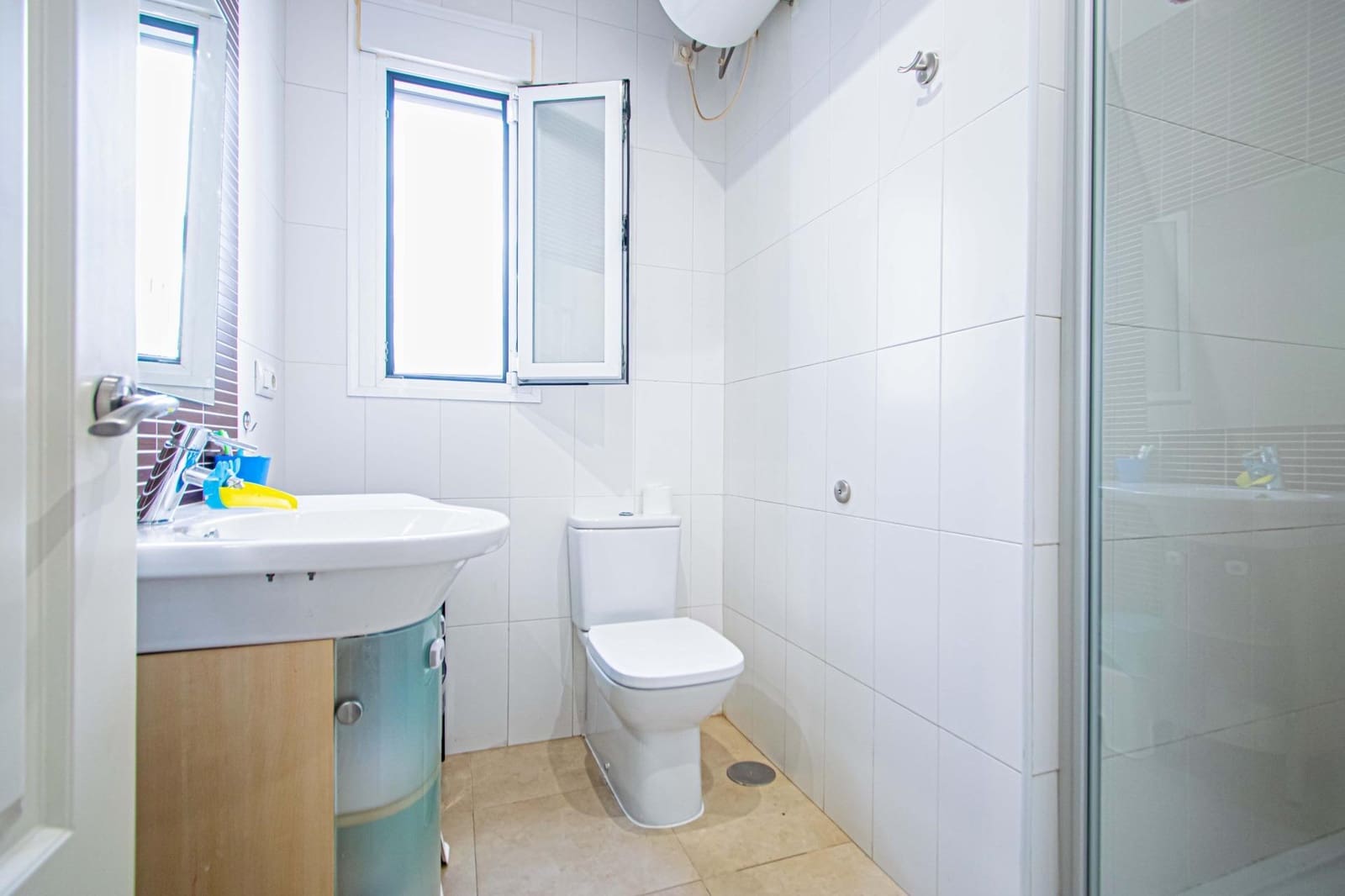 Piso de 3 habitaciones en Sevilla ciudad en venta con garaje - 299.000 € (Ref: 9712043)