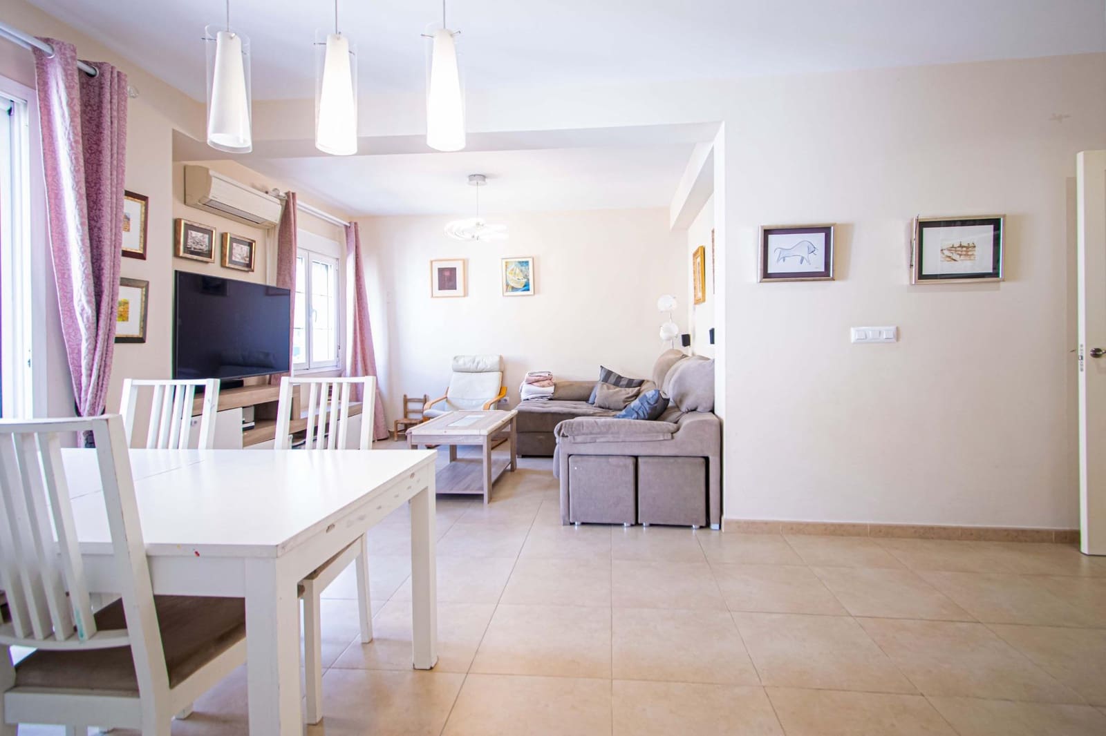 Piso de 3 habitaciones en Sevilla ciudad en venta con garaje - 299.000 € (Ref: 9712043)