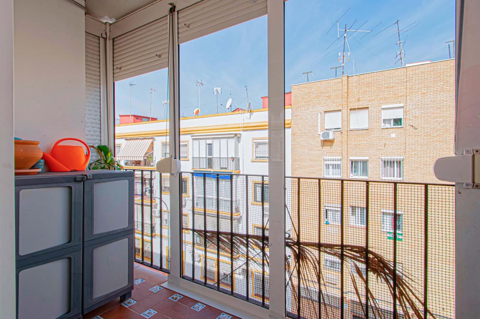 Piso de 3 habitaciones en Sevilla ciudad en venta con garaje - 299.000 € (Ref: 9712043)