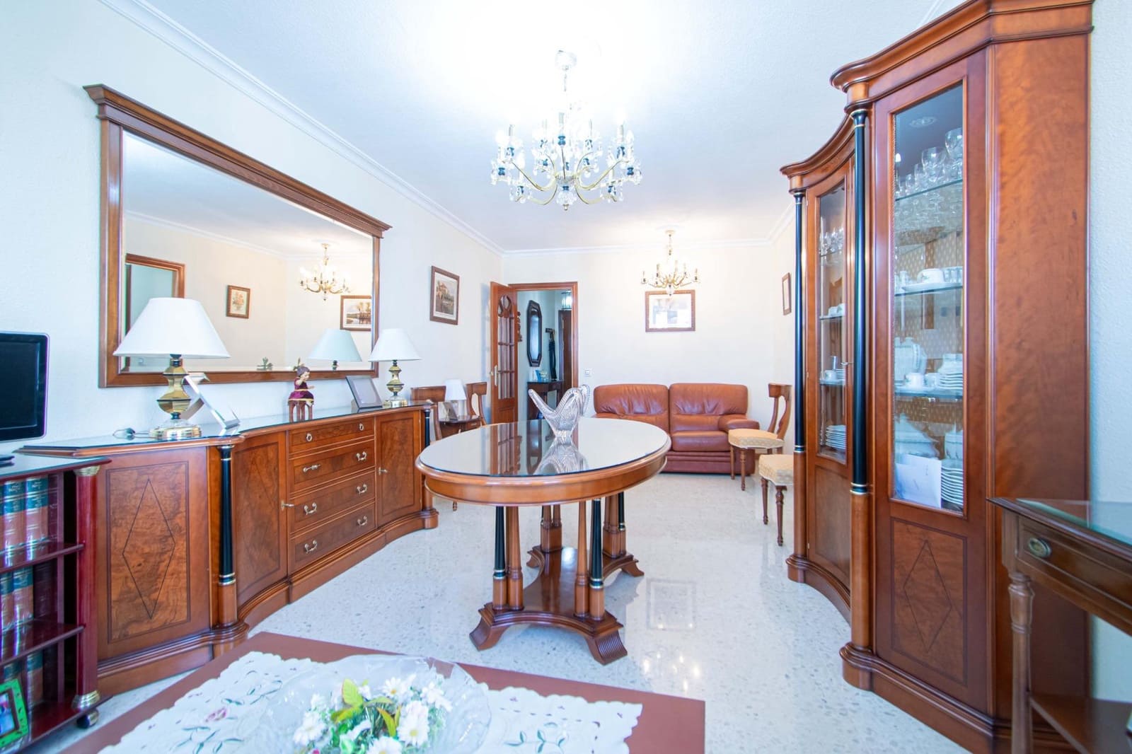 3 bedroom Flat for sale in Seville city - € 200,000 (Ref: 9714987)