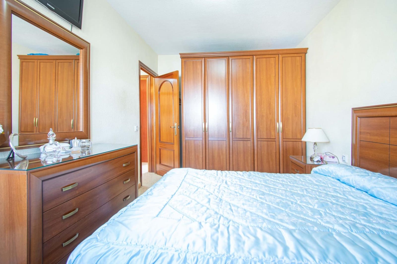 3 bedroom Flat for sale in Seville city - € 200,000 (Ref: 9714987)