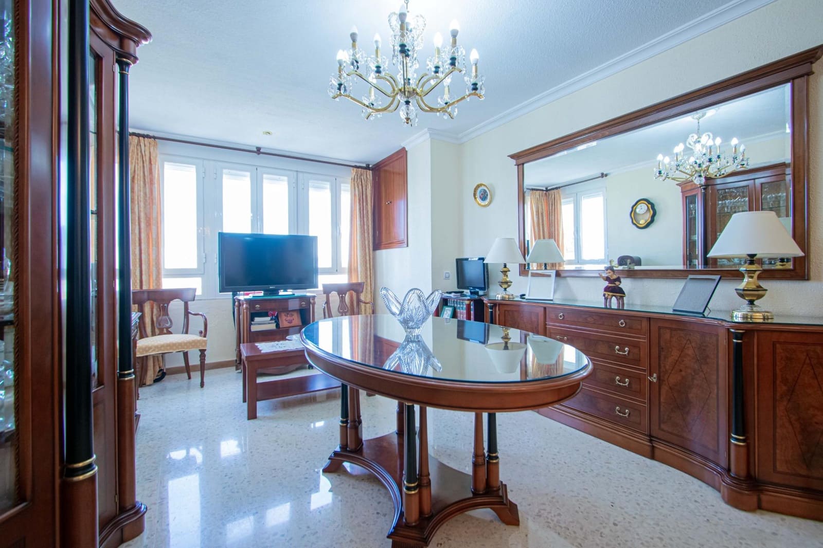 3 bedroom Flat for sale in Seville city - € 200,000 (Ref: 9714987)