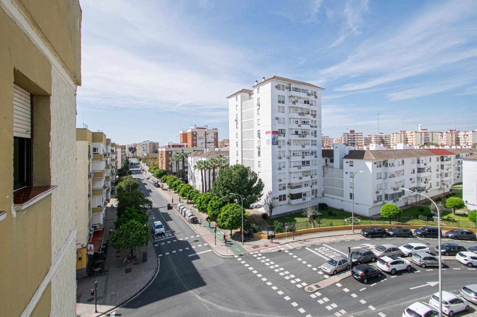 3 bedroom Flat for sale in Seville city - € 200,000 (Ref: 9714987)