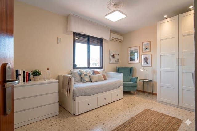 3 quarto Apartamento para venda em Sevilha cidade - 200 000 € (Ref: 9714987)