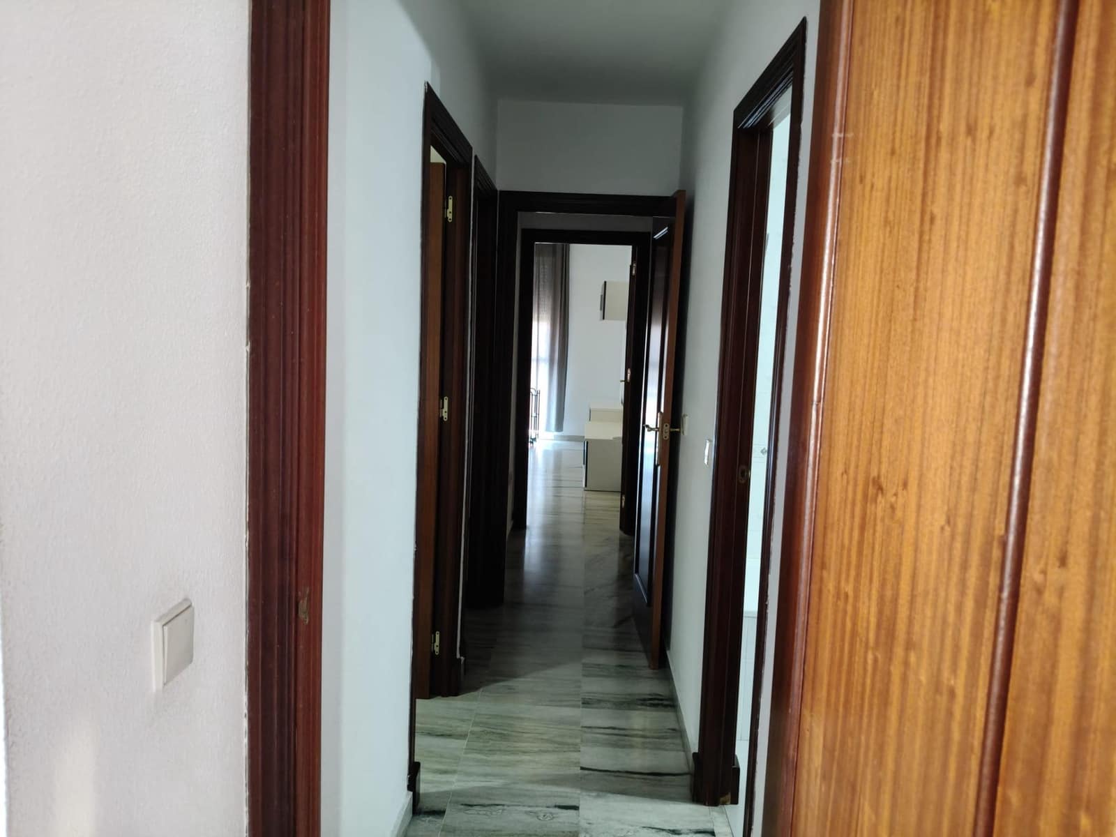 2 camera da letto Appartamento da affittare in Siviglia citta con garage - 850 € (Rif: 9720031)