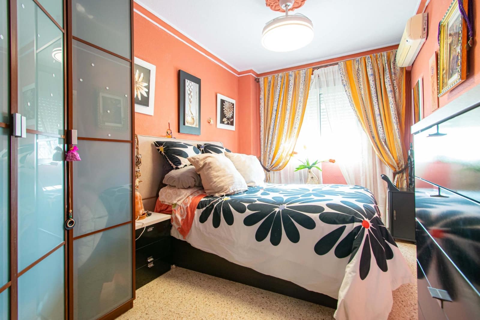 Piso de 2 habitaciones en Sevilla ciudad en venta con garaje - 175.000 € (Ref: 9720032)