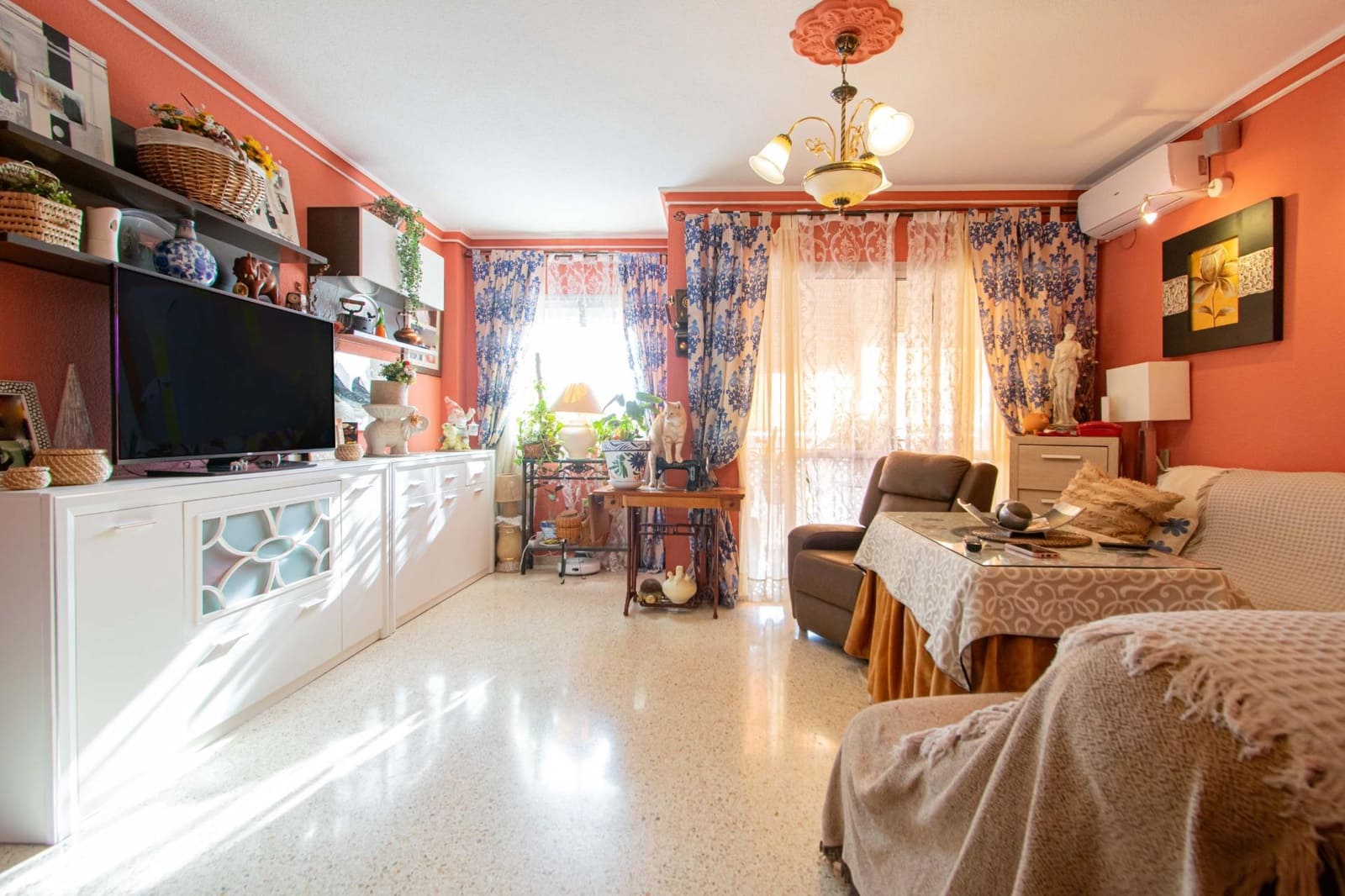 2 Zimmer Wohnung zu verkaufen in Sevilla Stadt mit Garage - 175.000 € (Ref: 9720032)
