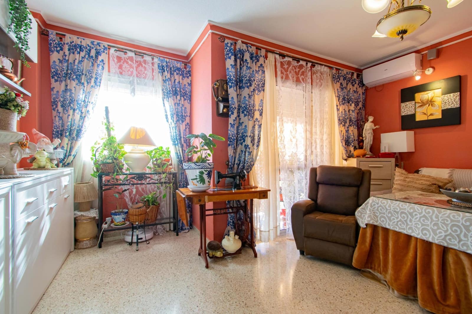 2 Zimmer Wohnung zu verkaufen in Sevilla Stadt mit Garage - 175.000 € (Ref: 9720032)