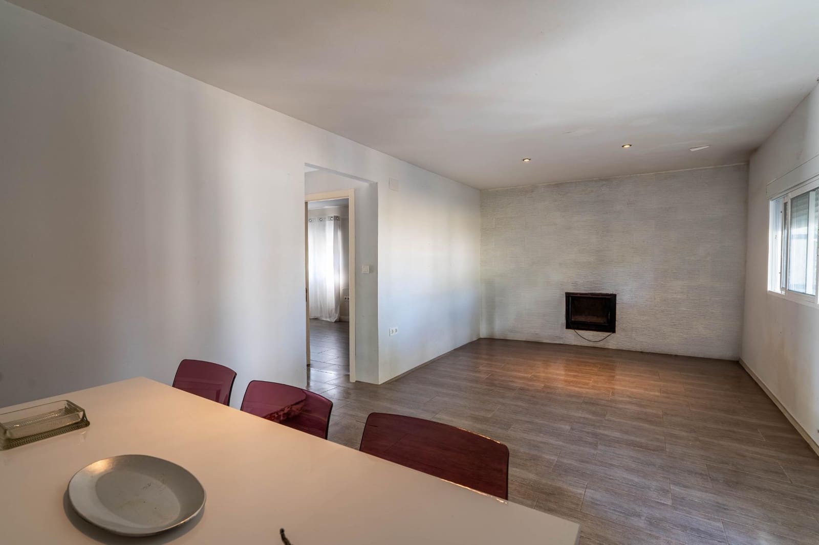 3 bedroom Villa for sale in Utrera with pool garage - € 169,900 (Ref: 9720034)