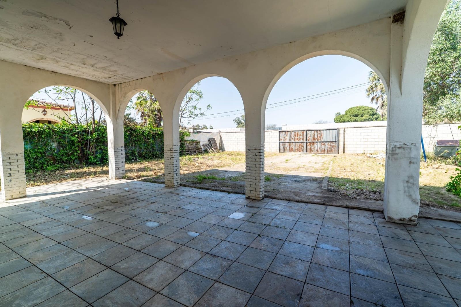 3 bedroom Villa for sale in Utrera with pool garage - € 169,900 (Ref: 9720034)