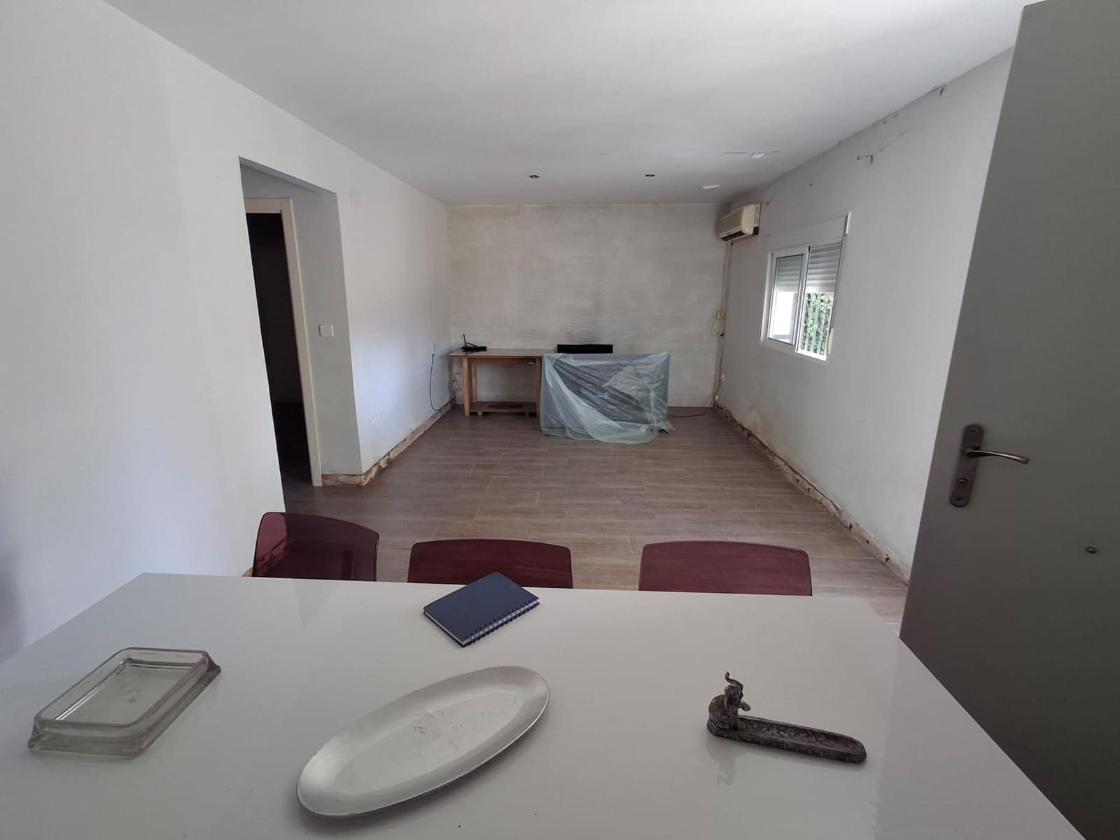 3 bedroom Villa for sale in Utrera with pool garage - € 164,900 (Ref: 9720034)