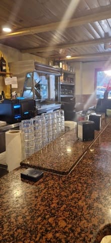 Commerciale in vendita in Parque Alcosa, Siviglia città - 155.000 € (Rif: 9721765)