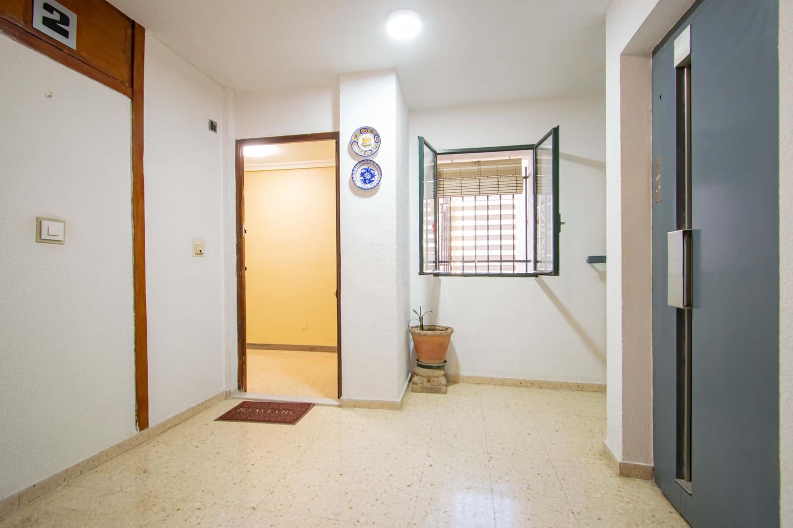 4 soveværelse Lejlighed til salg i Sevilla by - € 185.000 (Ref: 9721767)